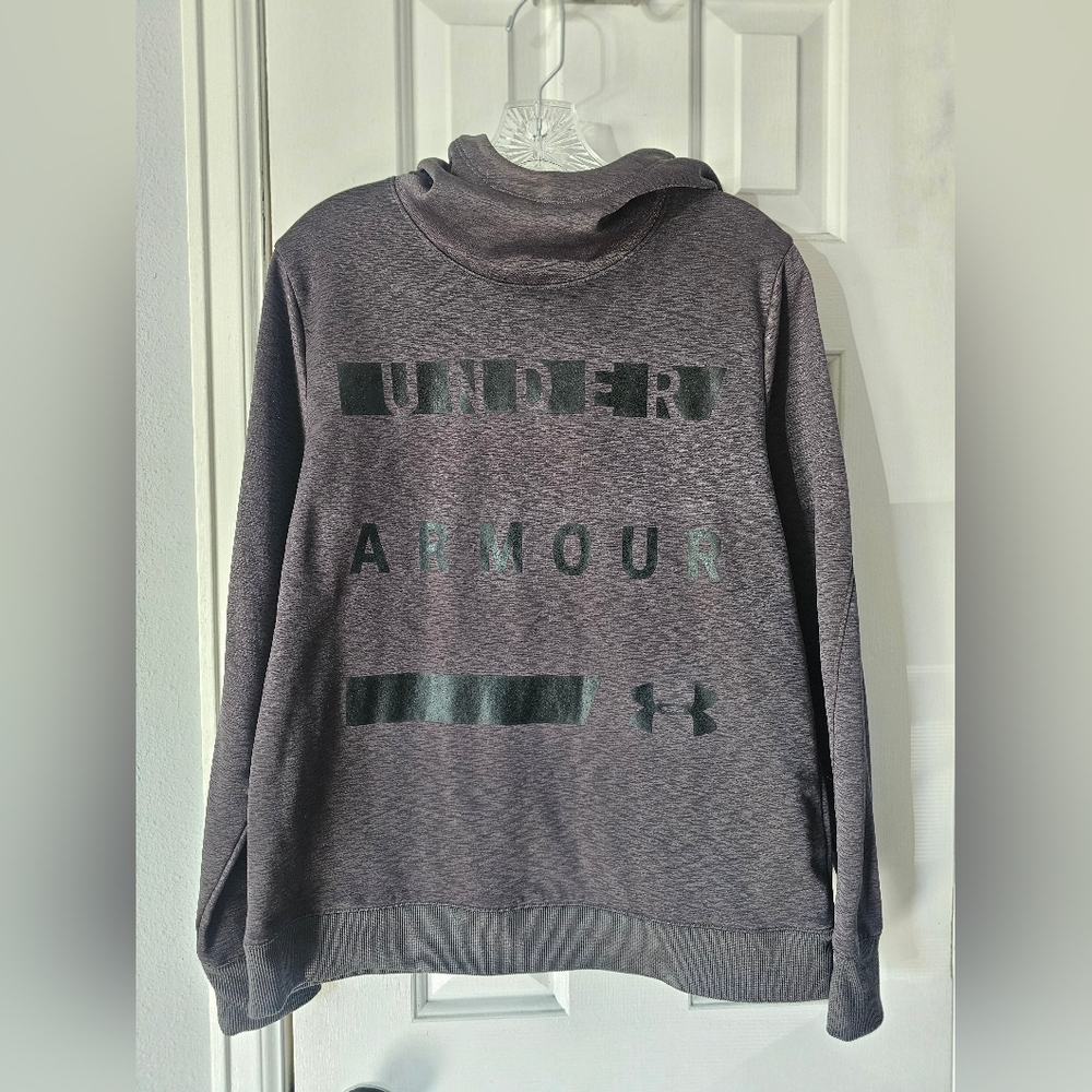 Under Armour Pullover Hoodie